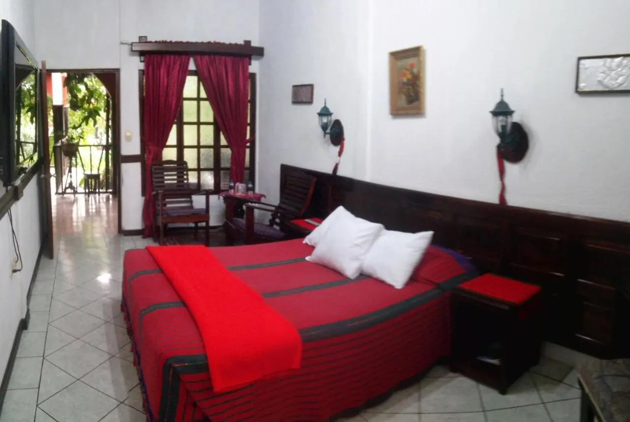 Hotel Santa Ana Antigua