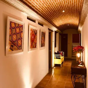 Hotel Luna Maya, Antigua