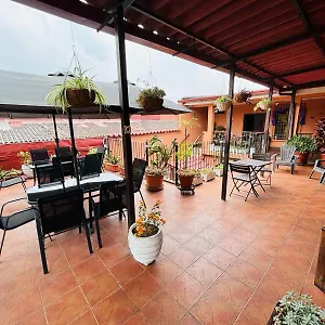 Hotel Un En La, Antigua